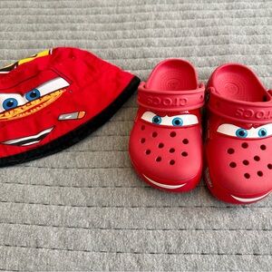 CROCS Kids Red Lightning McQueen Clog and Hat Set